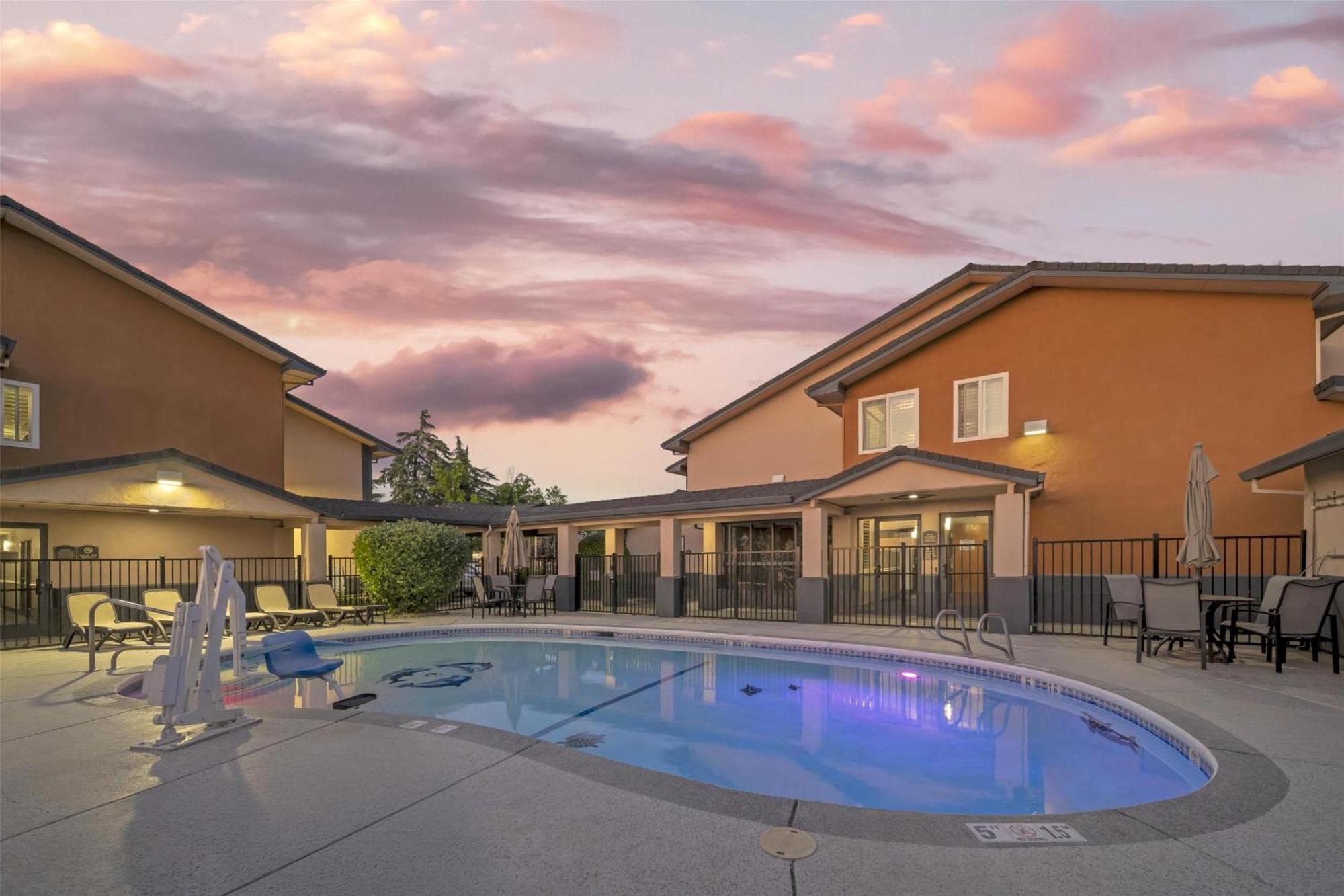 Best Western Antelope Inn&Suites Red Bluff Exterior foto